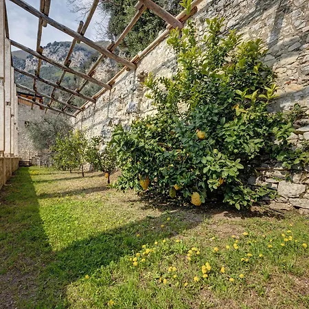 Casa Limonaia Al Pos Holiday home